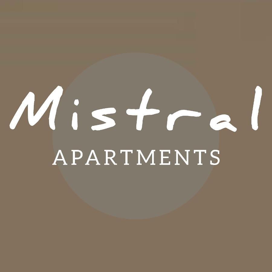 Mistral Apartments 普林托迪斯卡利诺 外观 照片